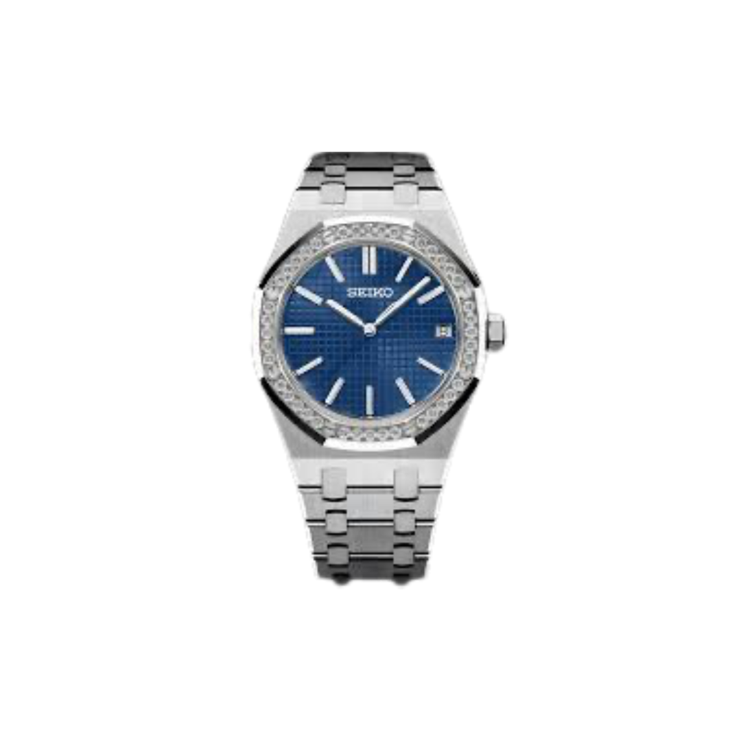 Front view of a SEIKO BLUE DIAMOND ROYAL OAK WOMEN MOD men's watch with black dial and stainless steel bracelet

