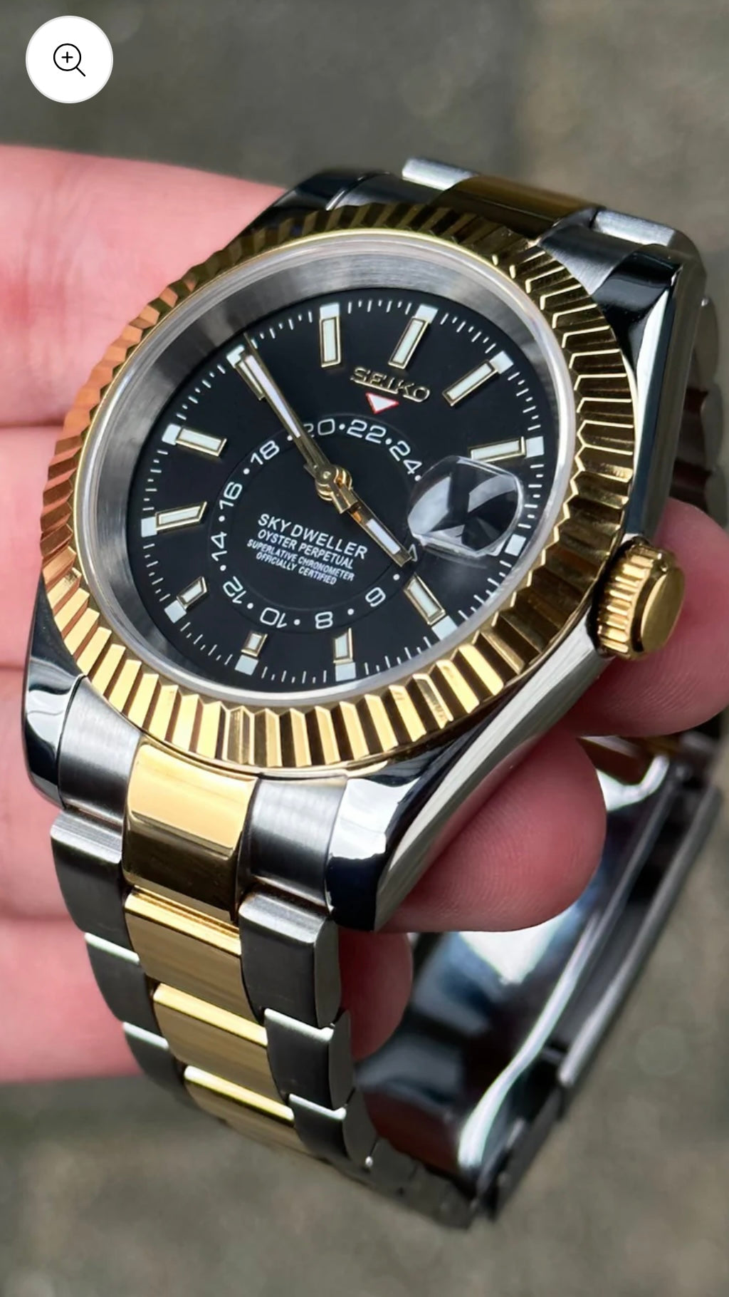 SEIKO MOD SKYDWELLER HALF GOLD MEN'S WATCH